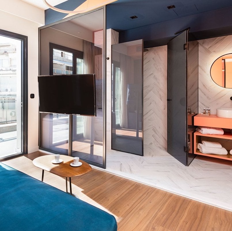COLORS Hotel Athens