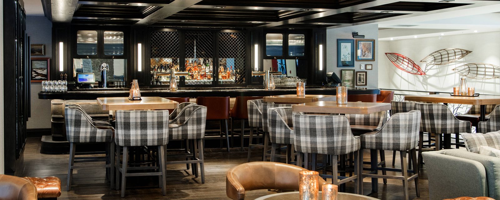 Kananaskis Mountain Lodge, Autograph Collection, blacktail bar