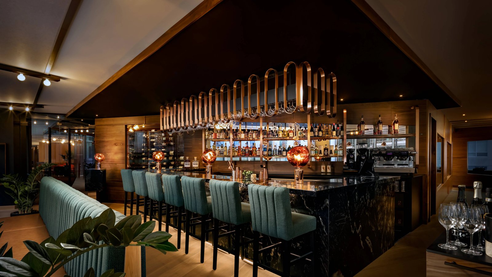 Humaniti Hotel Montreal Autograph Collection