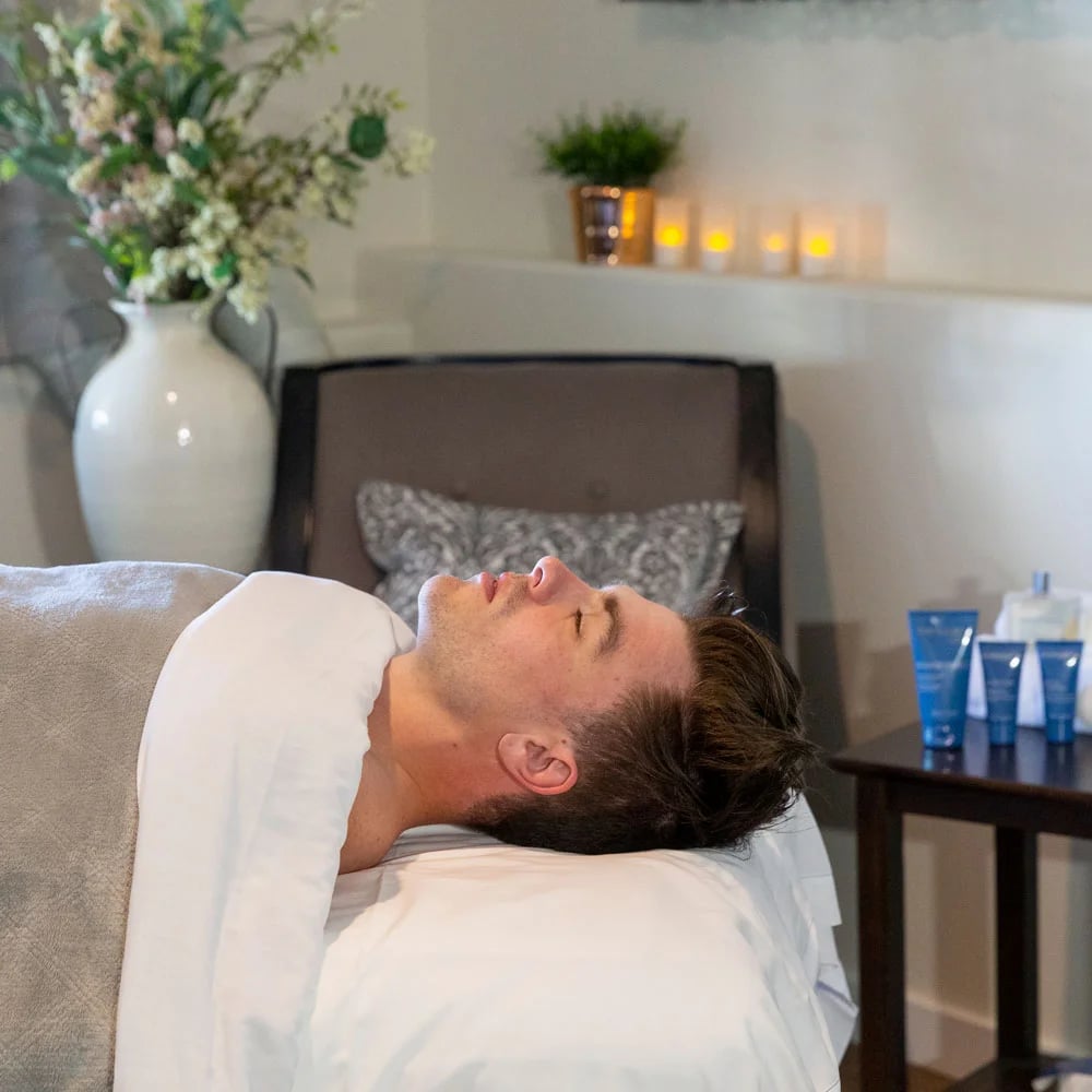Villa Eyrie Resort, the spa