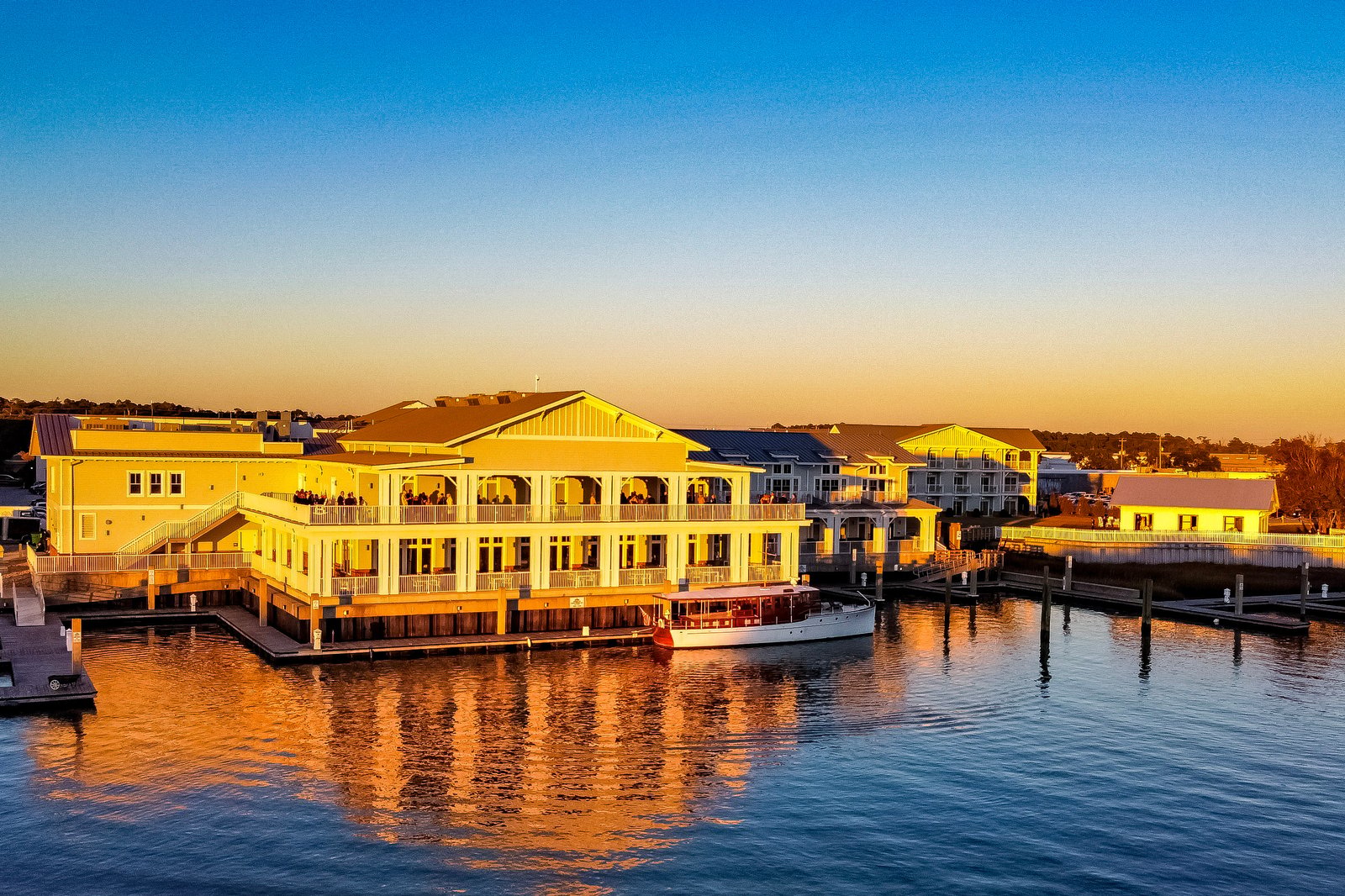 Beaufort Hotel, how it began