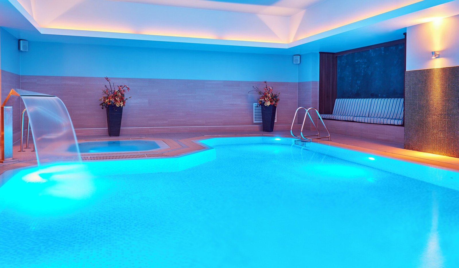 The Midland, the pool