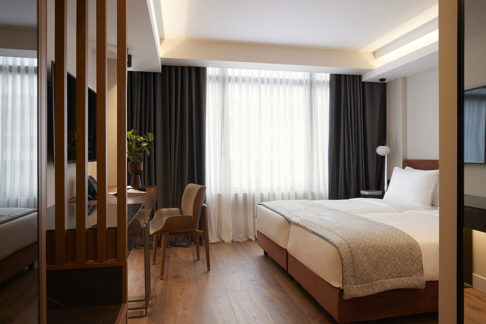 Teight Hotel, rooms