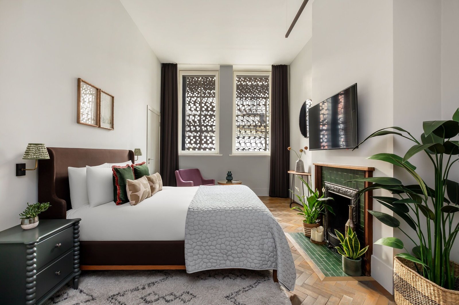 Town Hall Hotel & Apartments — rooms