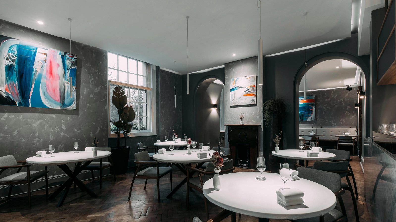 Town Hall Hotel & Apartments, at the table