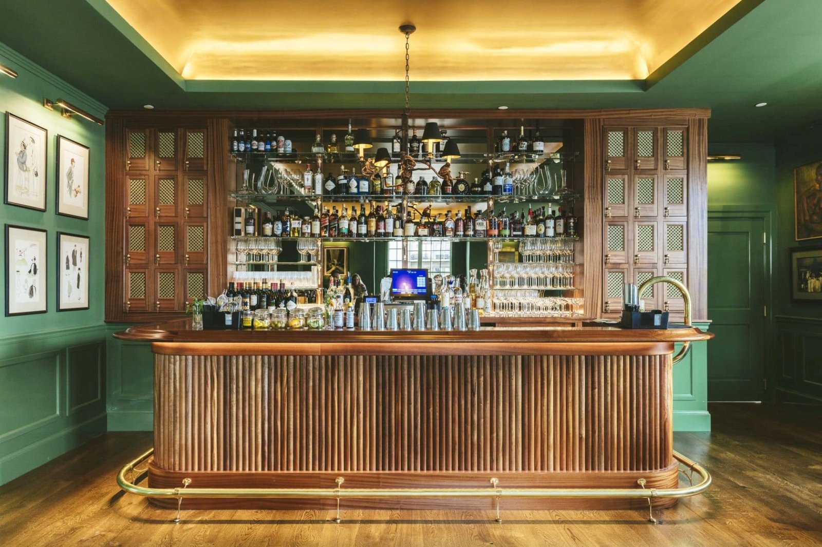Gardiner House, studio bar