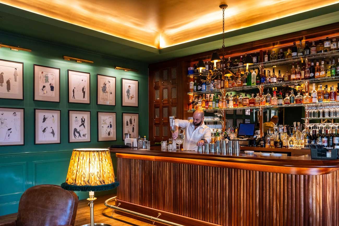 Gardiner House, studio bar