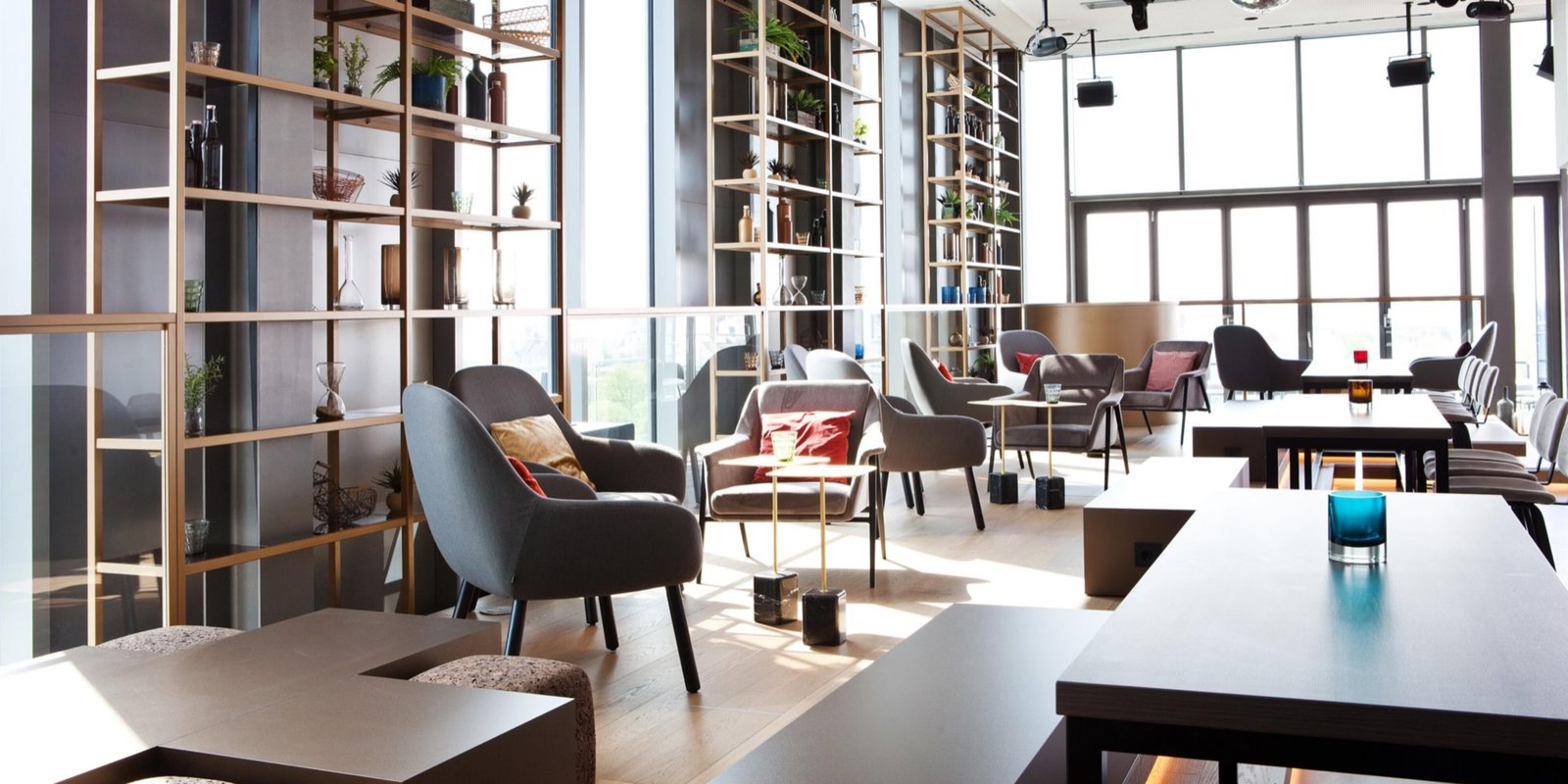 Hotel Indigo Berlin - East Side Gallery — vibe