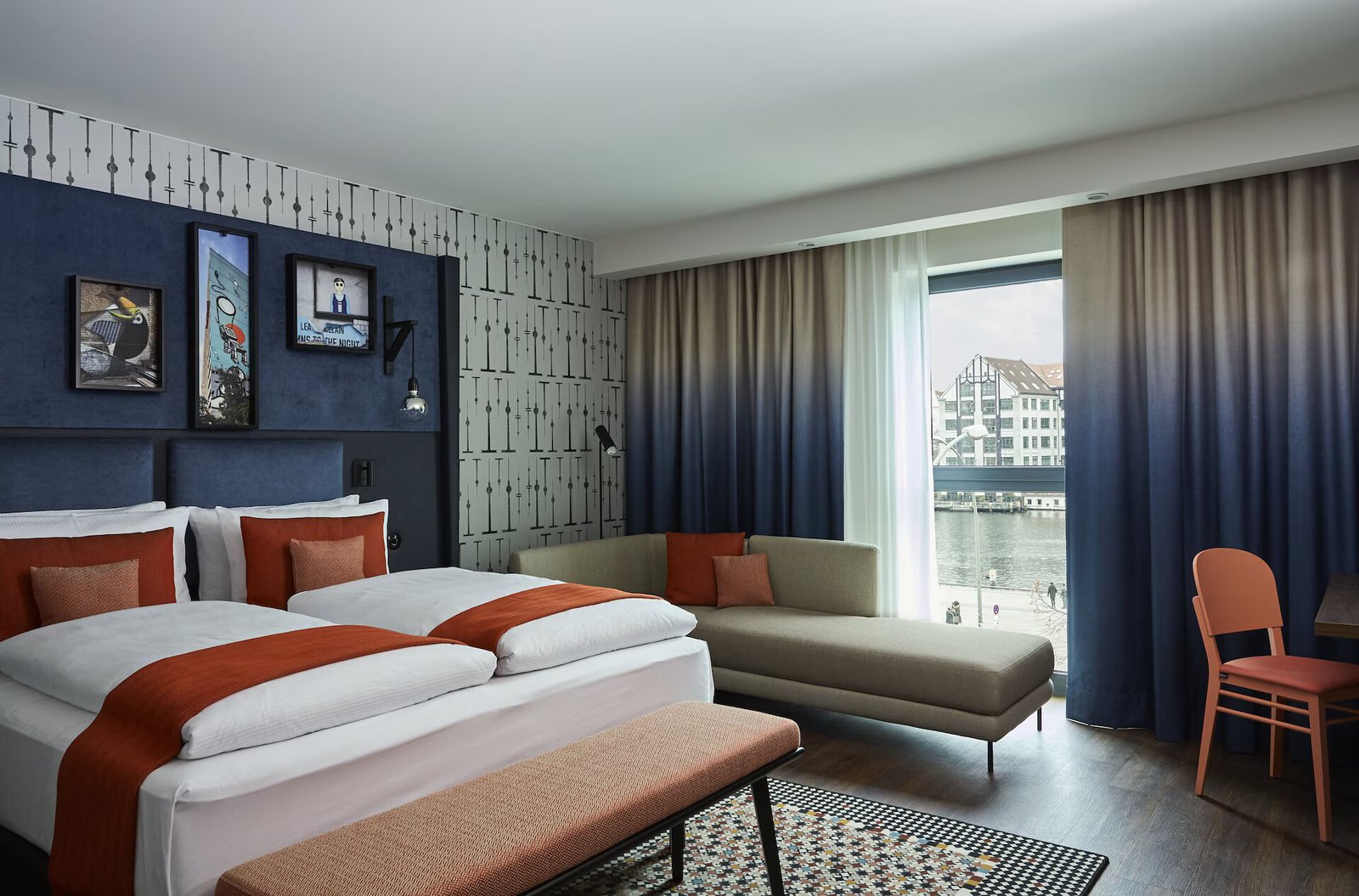 Hotel Indigo Berlin - East Side Gallery — rooms