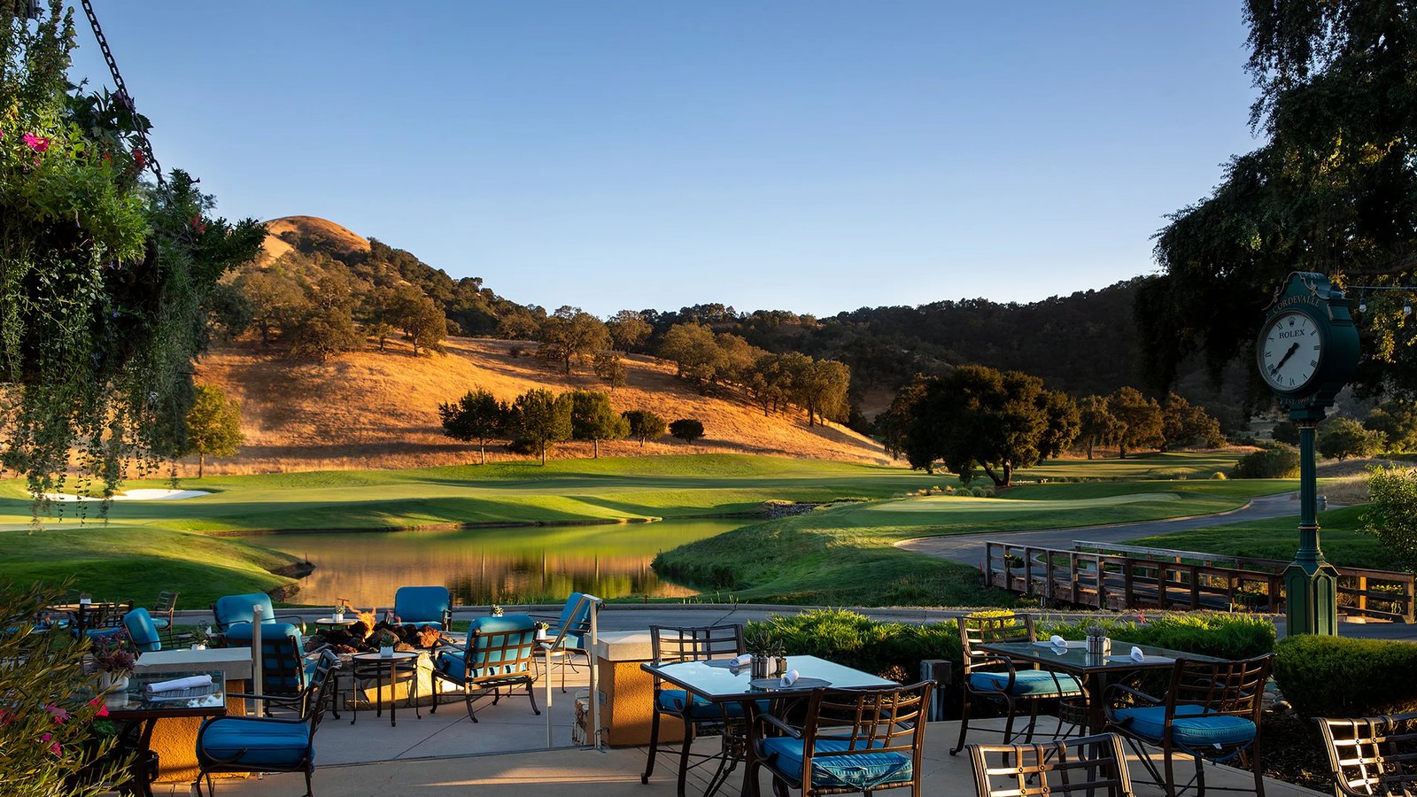 Cordevalle, at the table