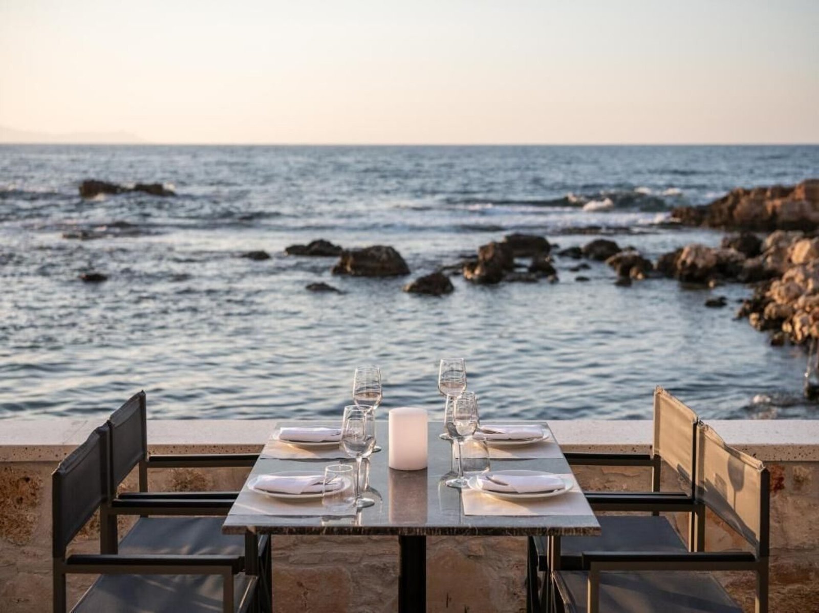The Tanneries Hotel & Spa, periplous seaside restaurant
