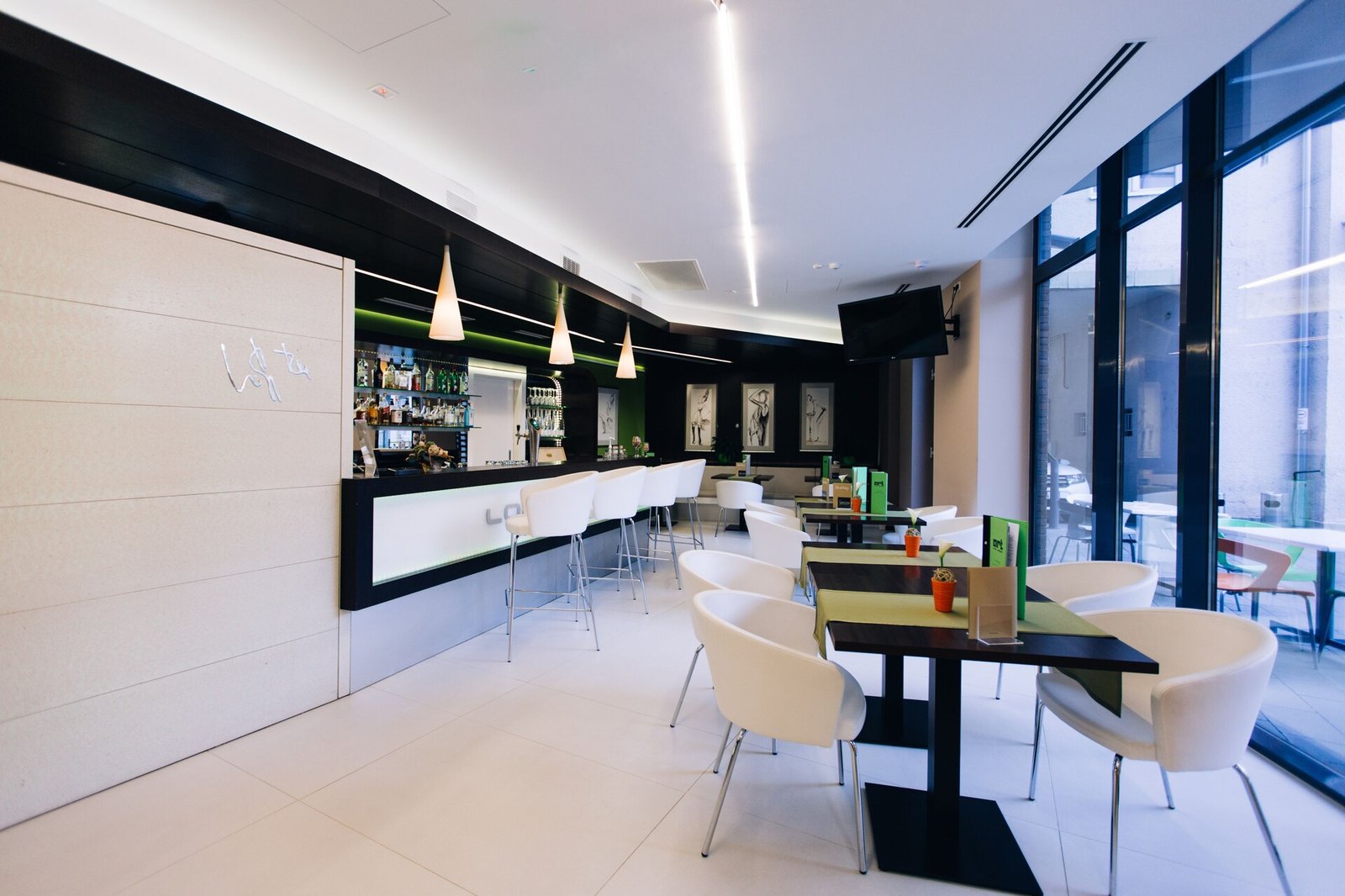 Art Hotel Szeged, at the table