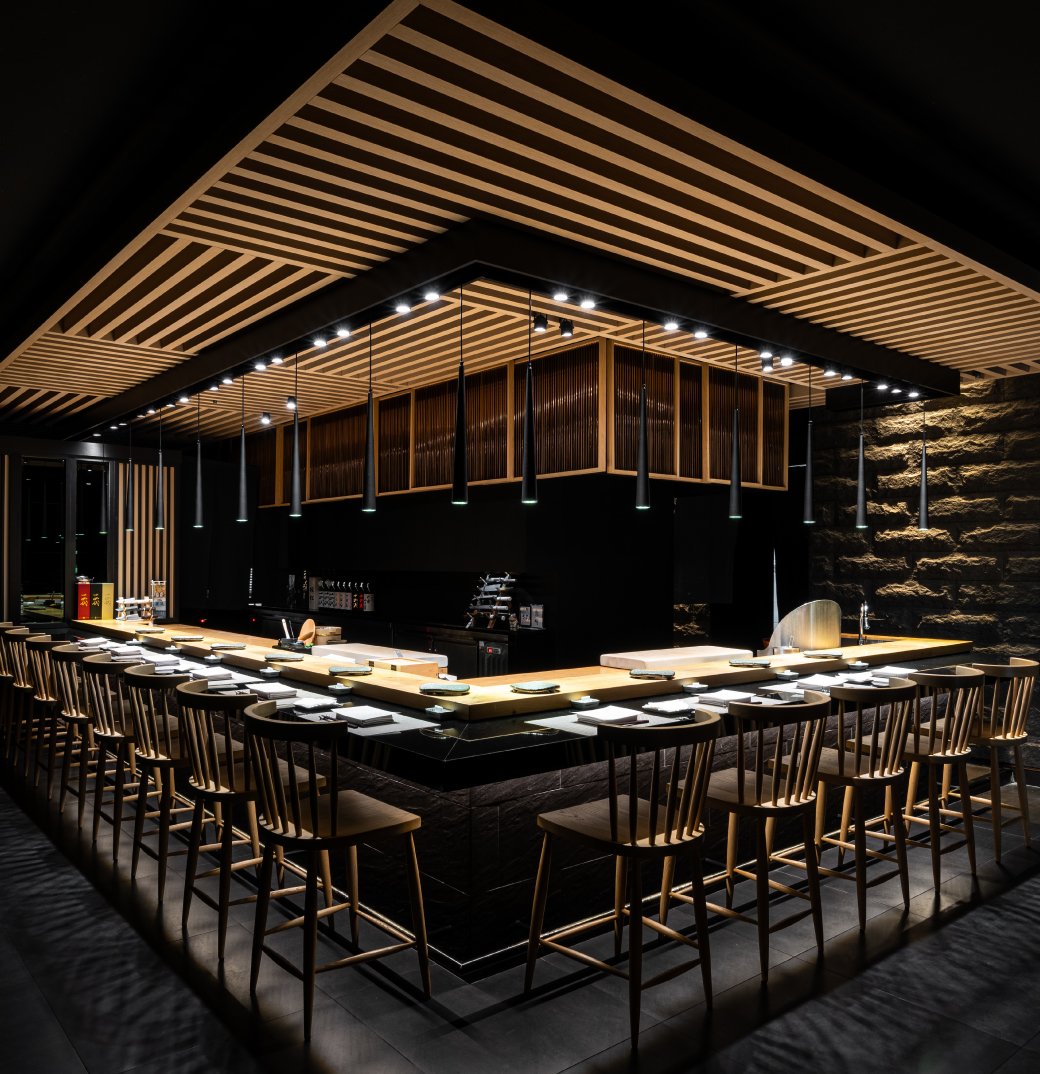 Hotel Dua — eat & drink