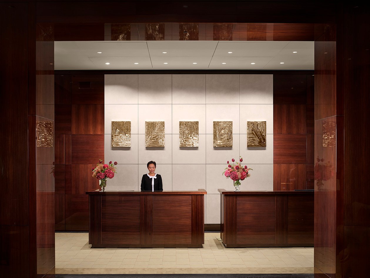 The Peninsula London — vibe