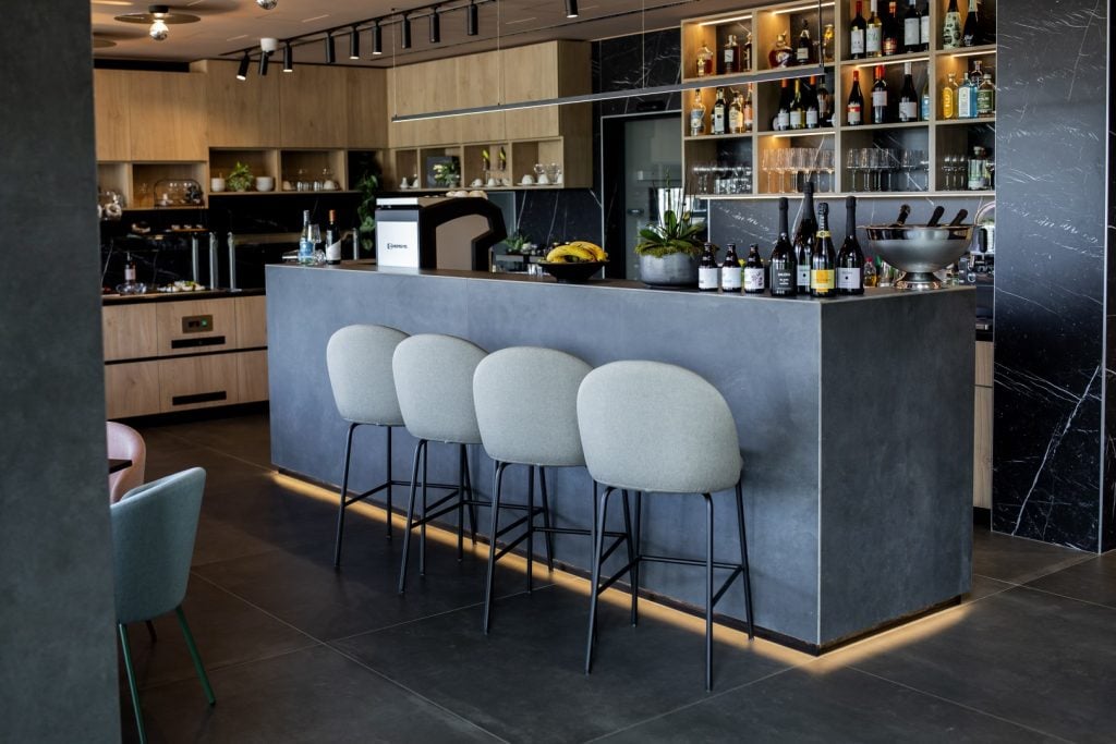 Viale Boutique Hotel Villány, at the table