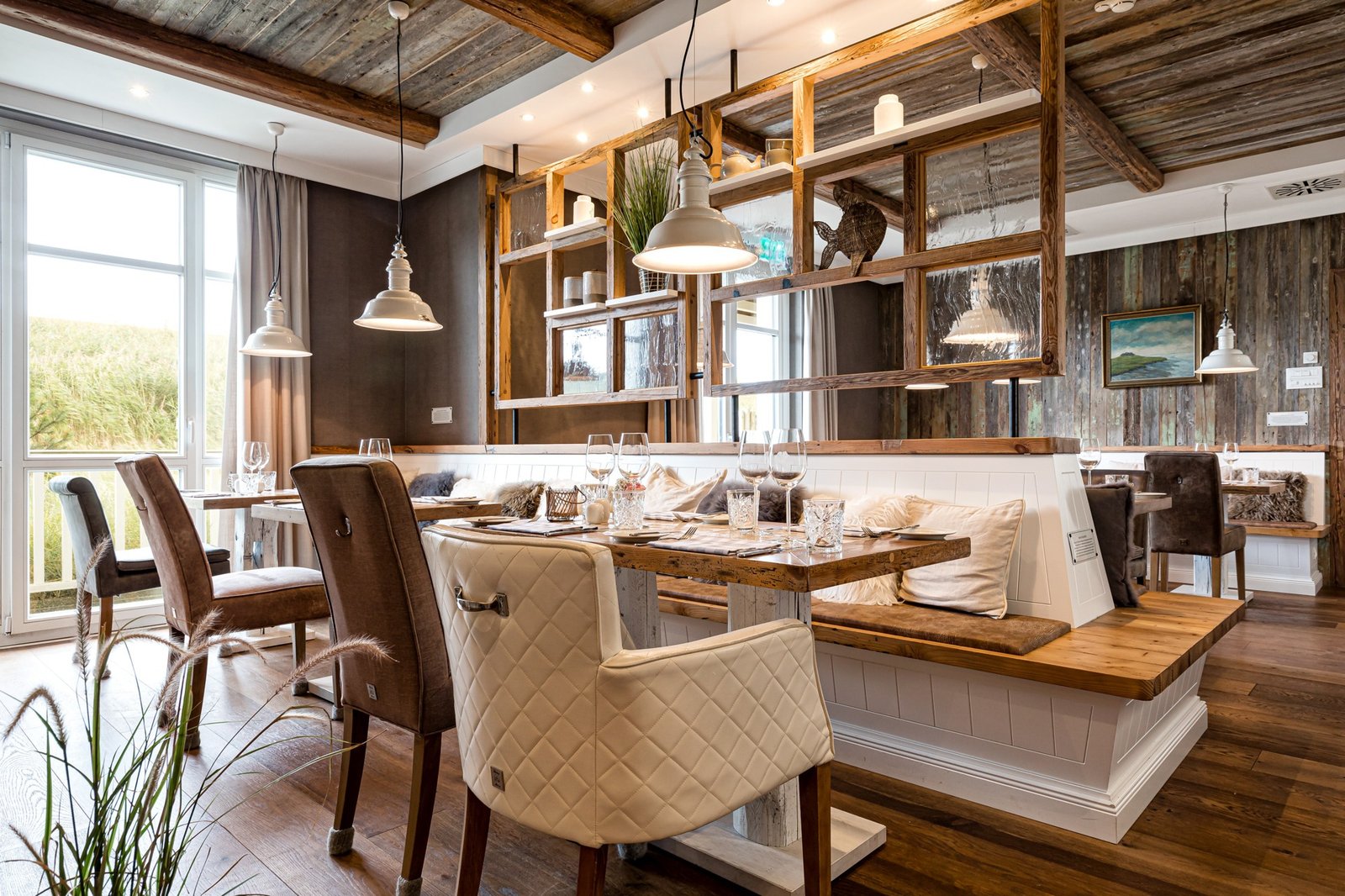Hotel Zweite Heimat, at the table