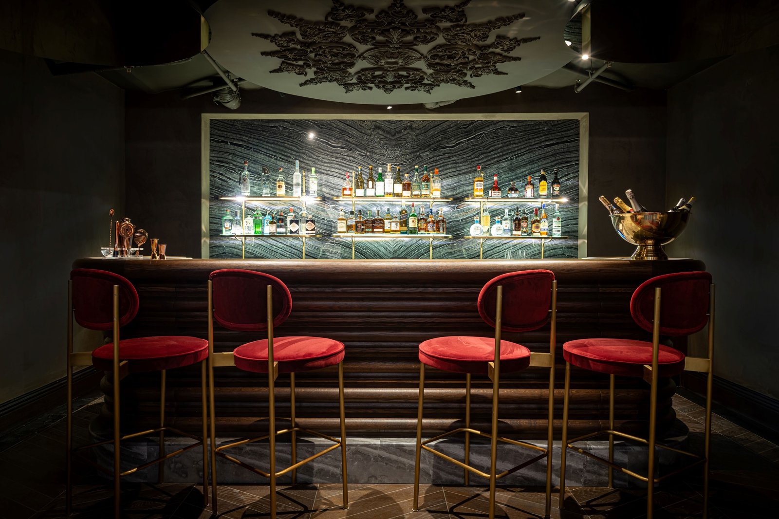 Orient Occident Hotel Istanbul, Autograph Collection, at the table