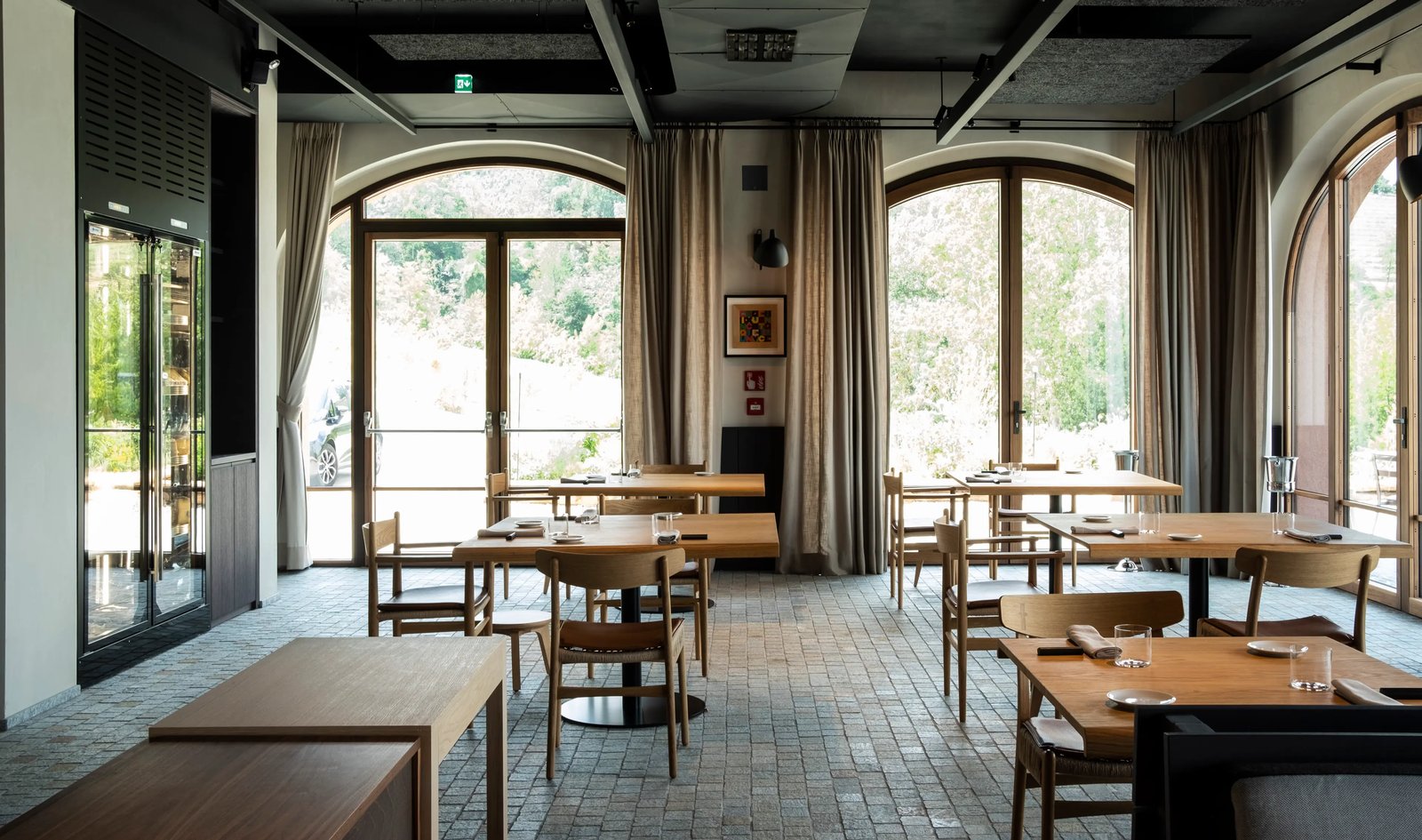 Casa di Langa, at the table