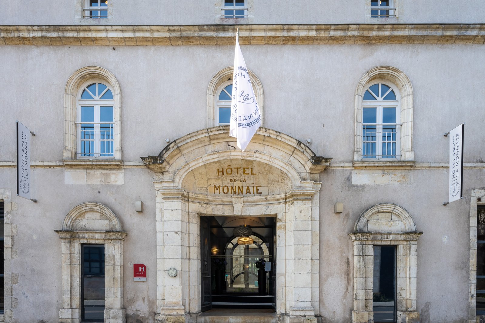 Arty Hotel & Spa Monnaie, how it began