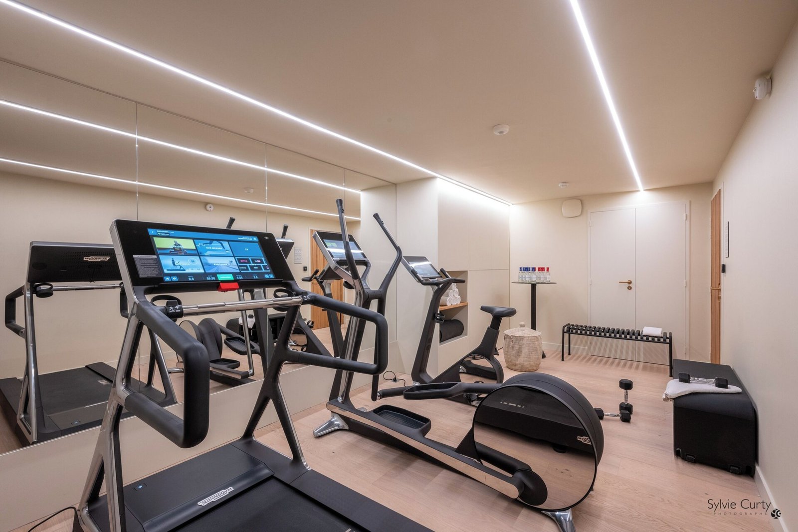 Arty Hotel & Spa Monnaie, baths and gym