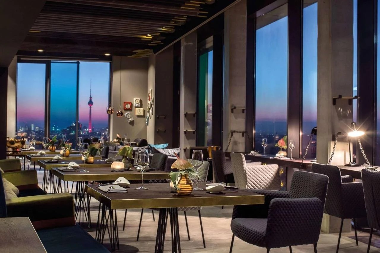 Vienna House by Wyndham Andel's Berlin, at the table