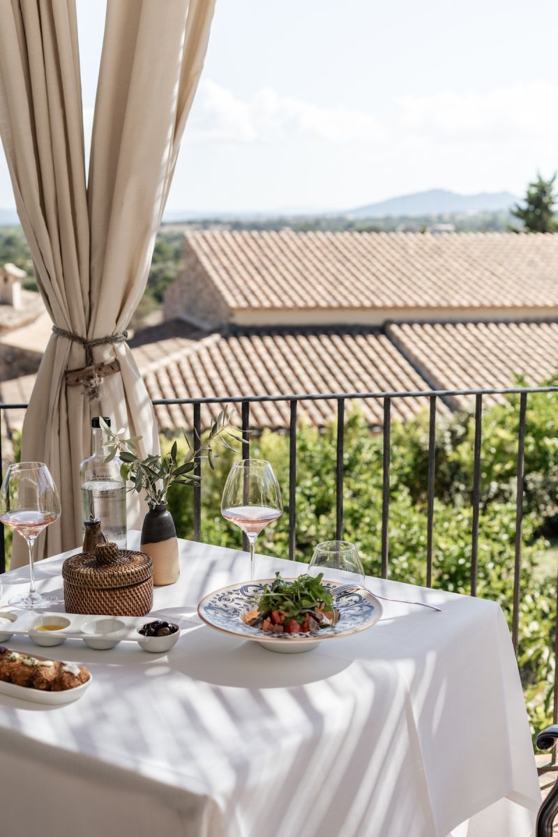 Ca'n Beneït, restaurant mirabona