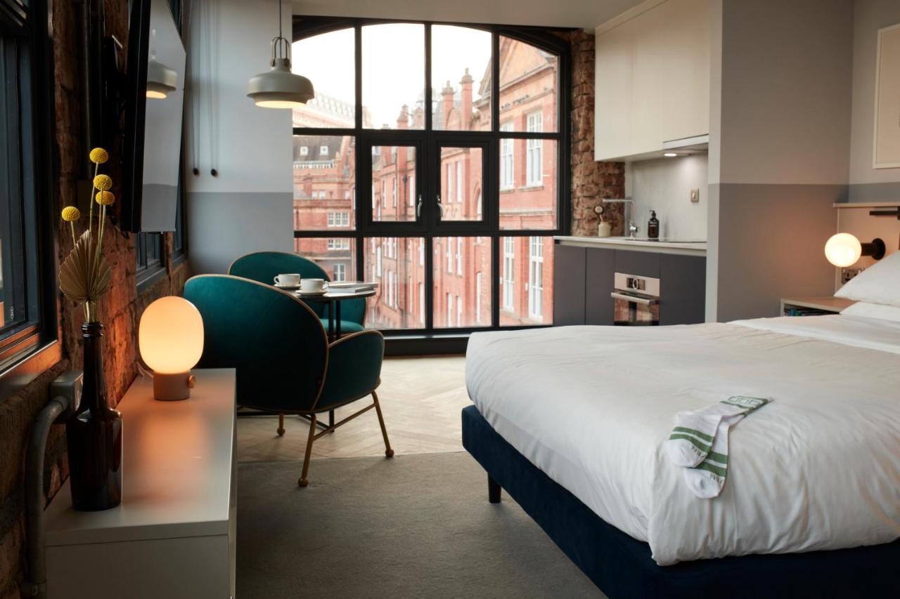 Leven Manchester, rooms