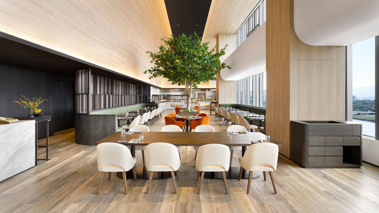 Hotel Onoma, Daejeon, Autograph Collection, at the table