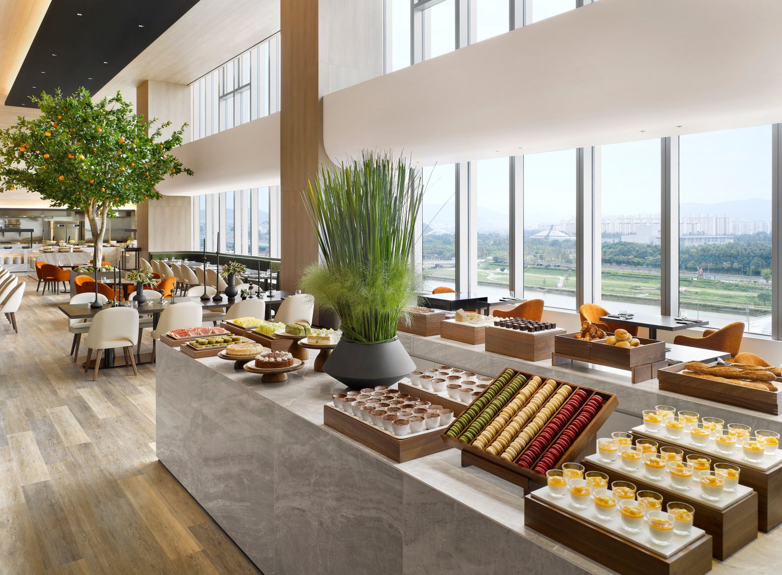 Hotel Onoma, Daejeon, Autograph Collection, at the table