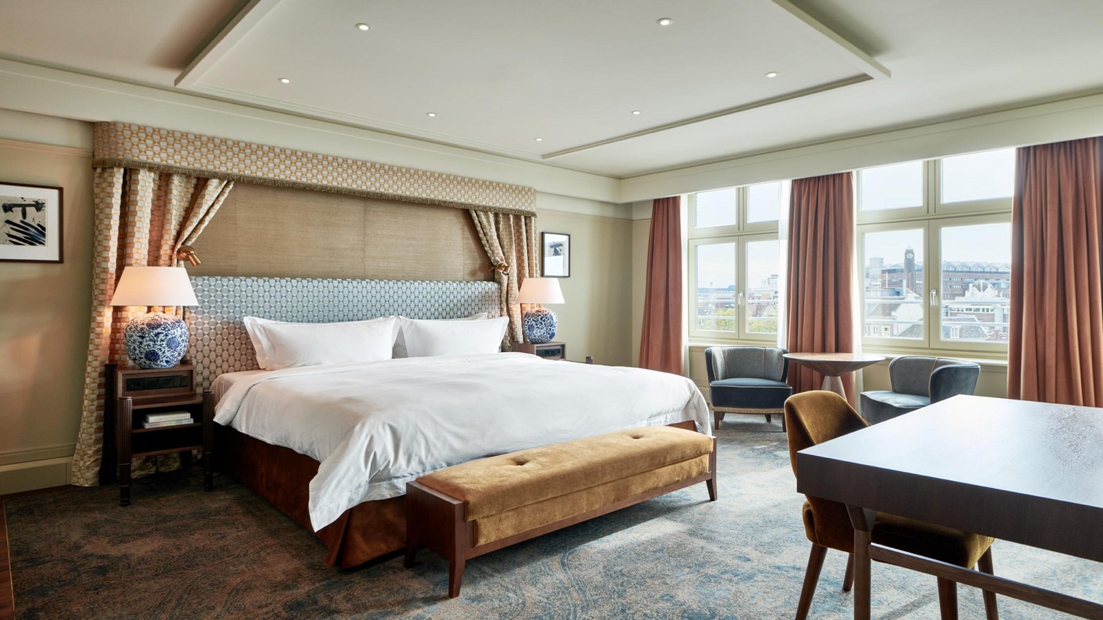De L'Europe — rooms