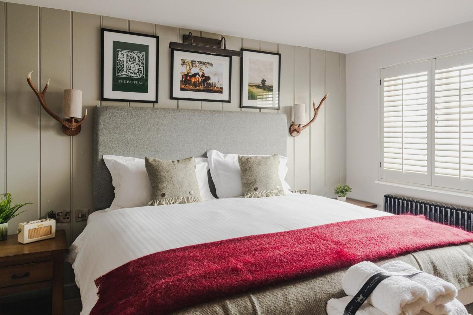 The Hare & Hounds, rooms