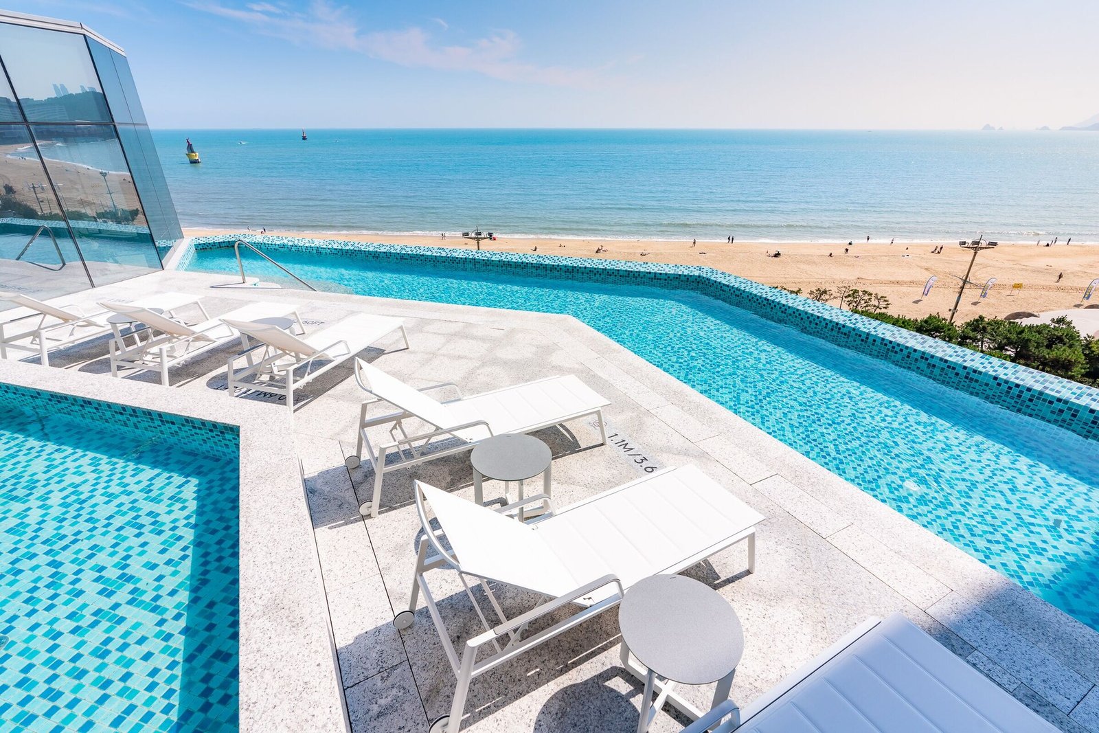 Grand Josun Busan, the pool
