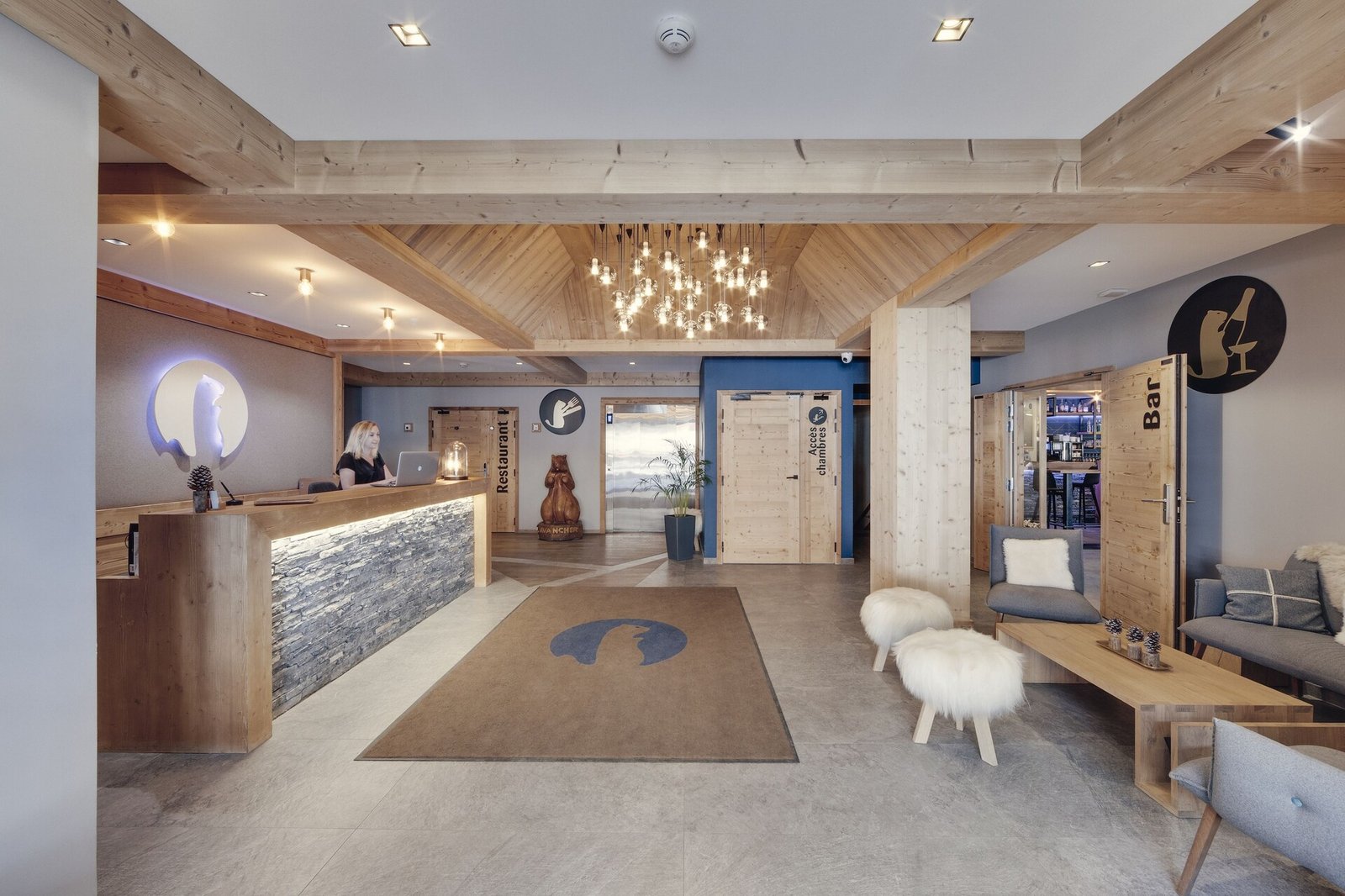 Avancher Hôtel & Lodge - Restaurant & Bar