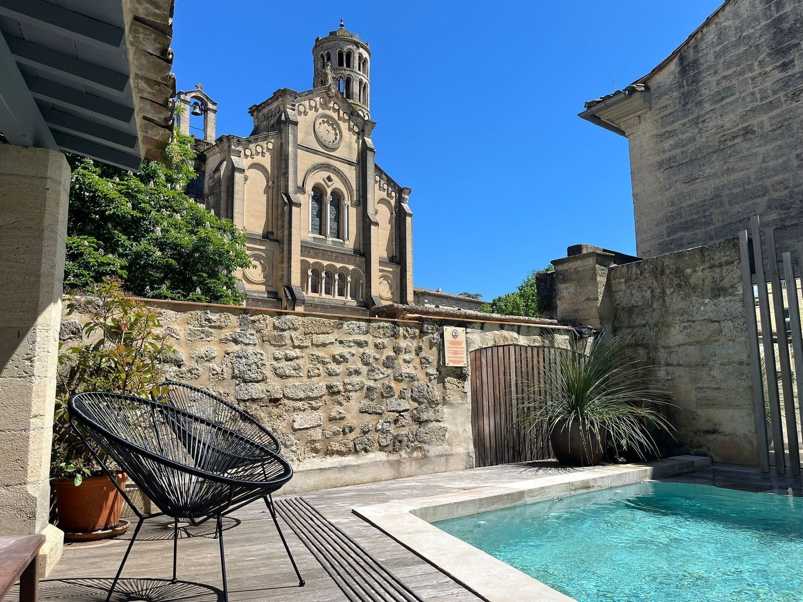 Shop Hotel Entraigues Uzès, Pont Du Gard, the pool