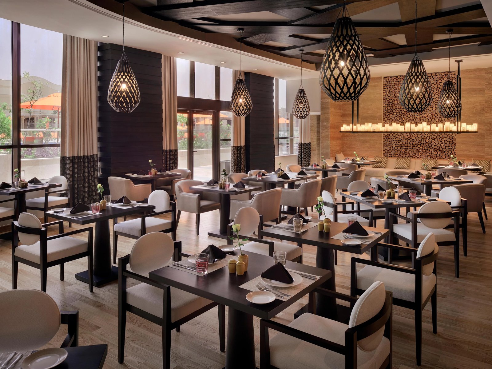 voco Riyadh by IHG, at the table