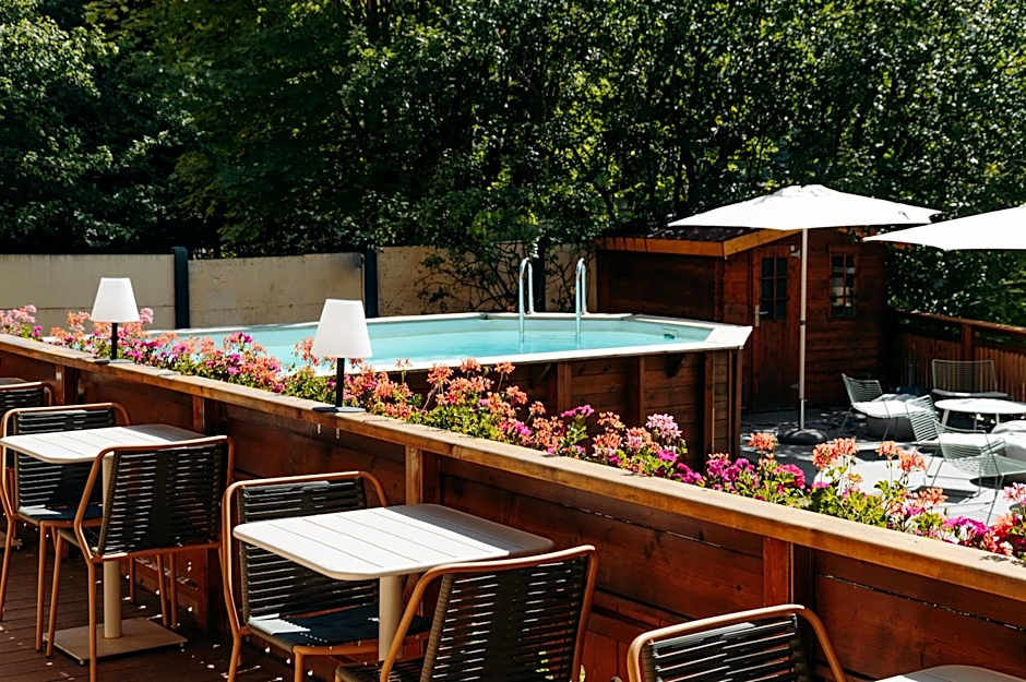 Hôtel & Spa Le Faucigny, the plunge pool