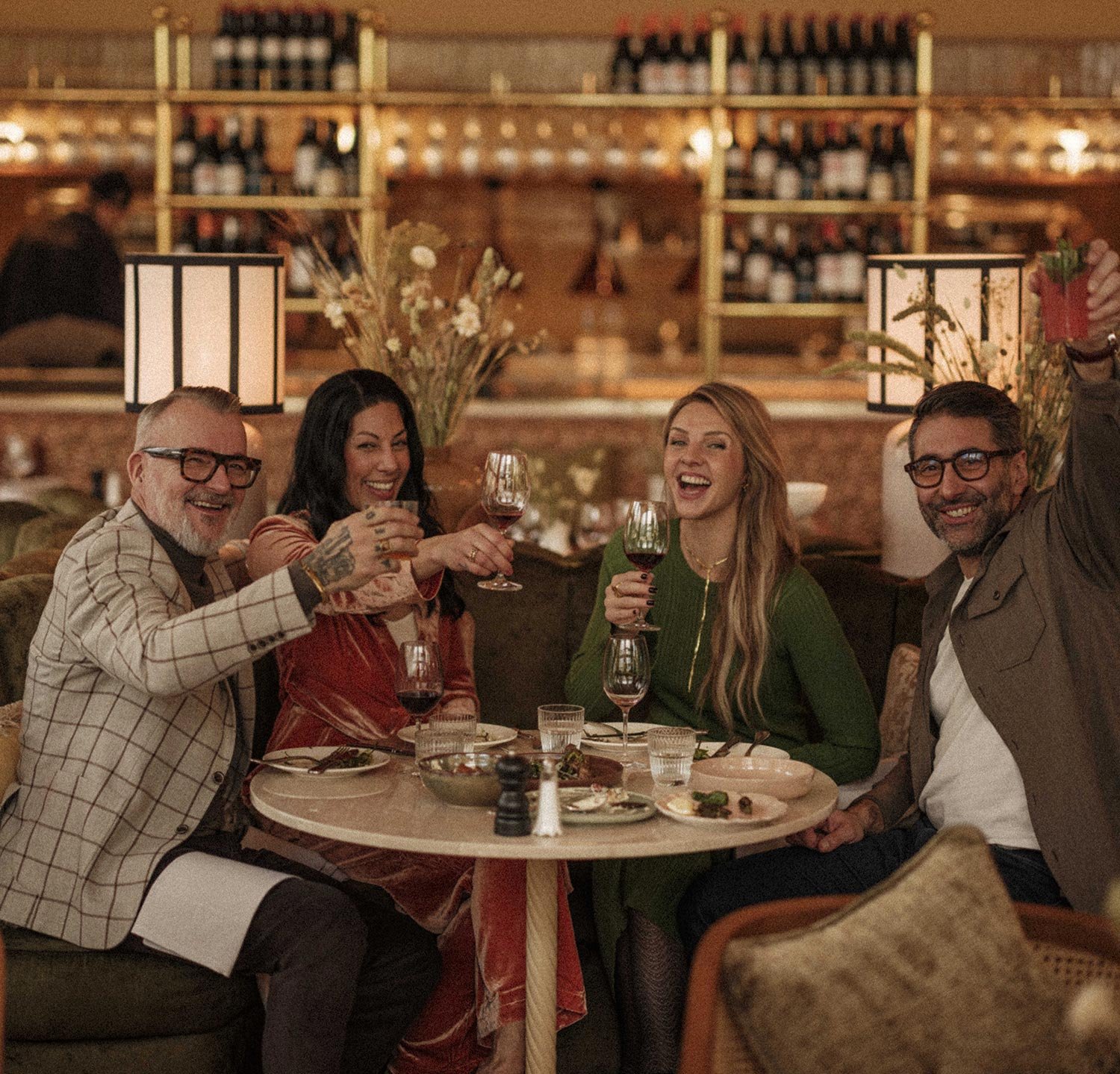 Hjortviken Country Club, at the table