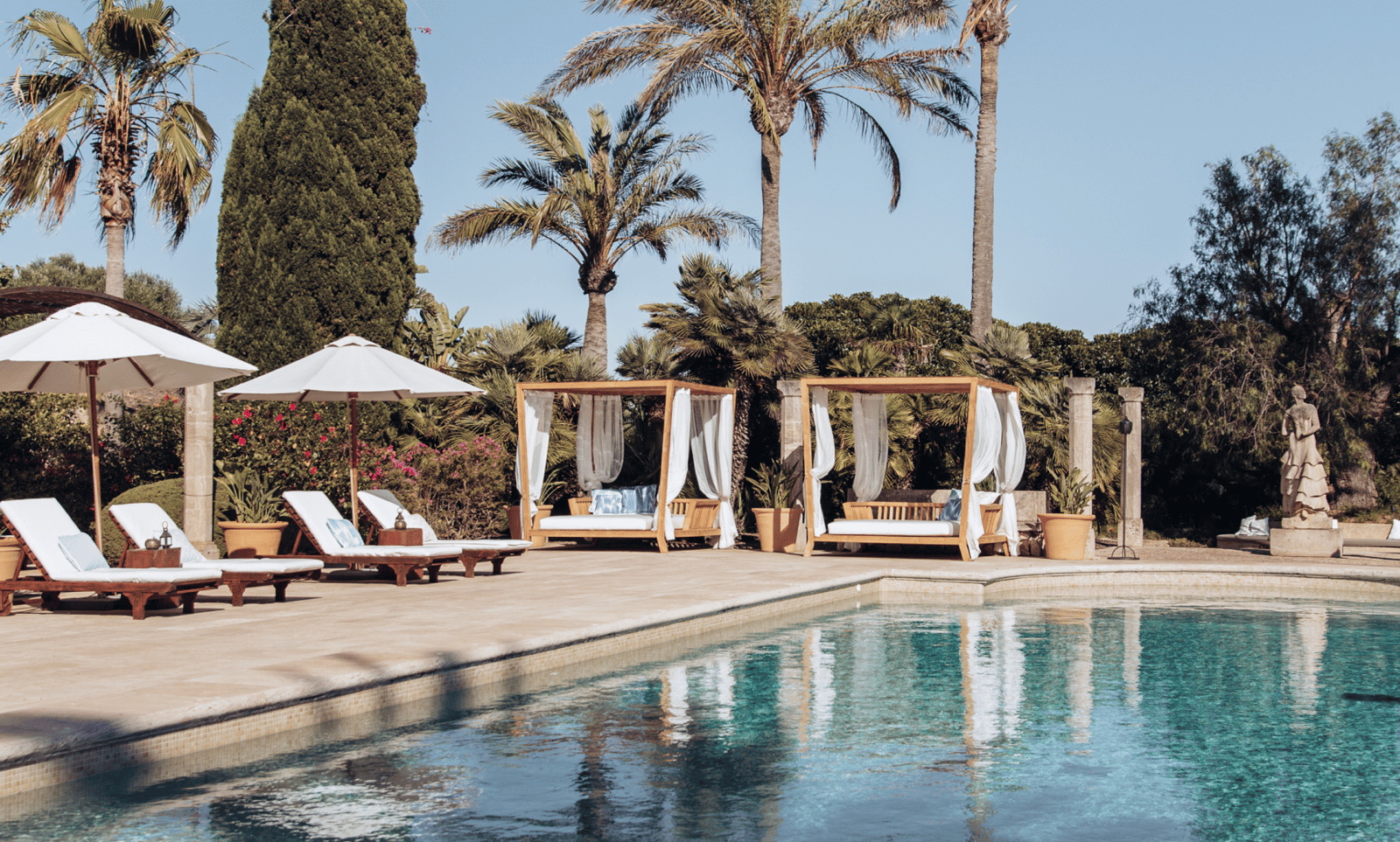 Cal Reiet Holistic Retreat, the pool