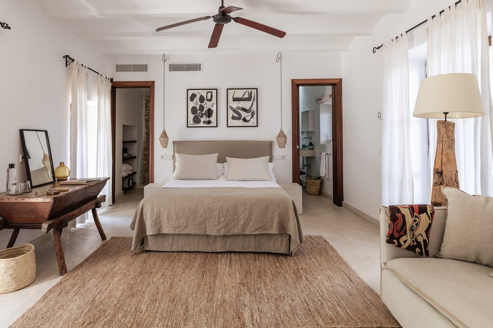 Cal Reiet Holistic Retreat, rooms