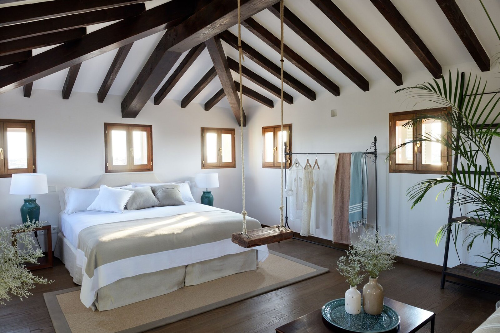 Cal Reiet Holistic Retreat, rooms