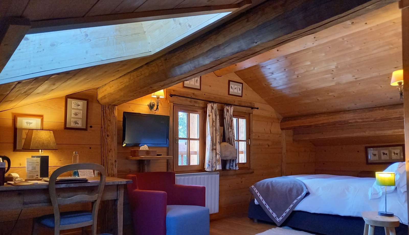 Chalet-Hôtel La Ferme du Chozal, rooms