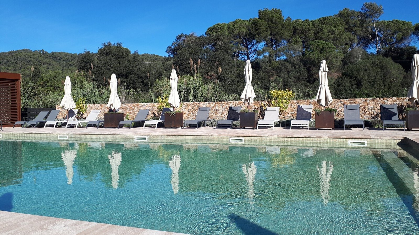 Hotel Restaurant Mas del Sol, the pool