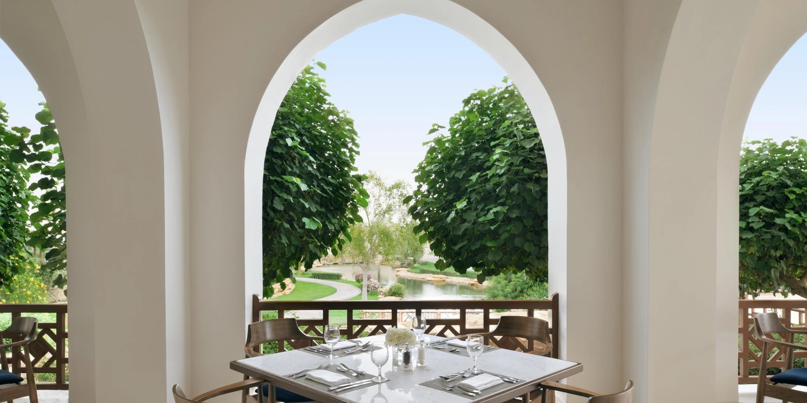 InterContinental Durrat al Riyadh Resort & Spa by IHG, at the table