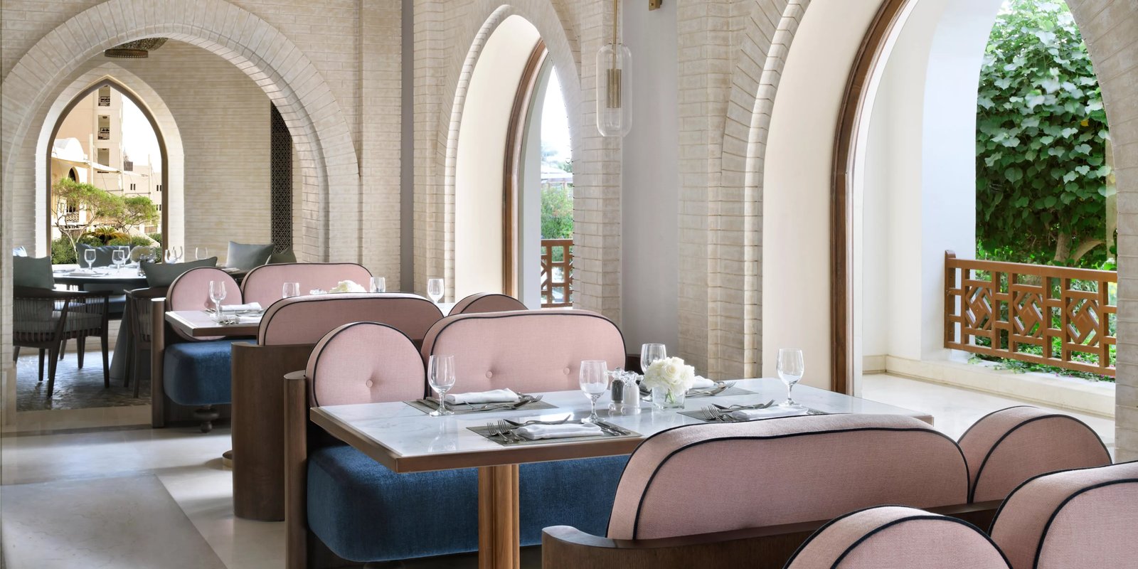 InterContinental Durrat al Riyadh Resort & Spa by IHG, at the table