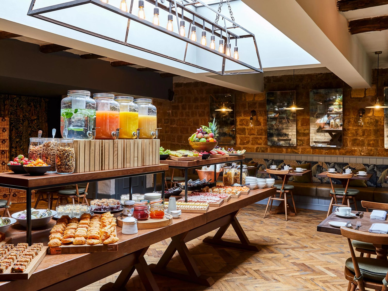 Hotel Indigo Stratford Upon Avon by IHG, the woodsman restaurant