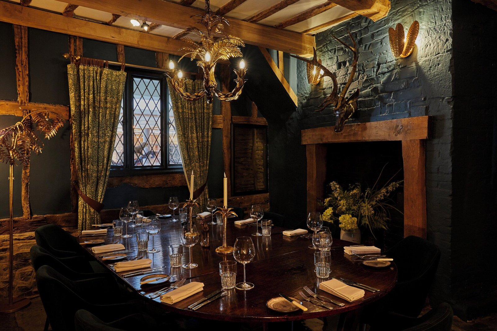 Hotel Indigo Stratford Upon Avon by IHG, at the table