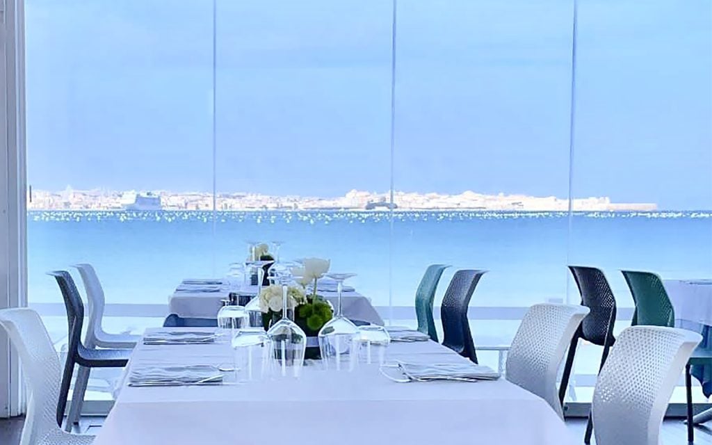 Byssus Suites, onda blu
