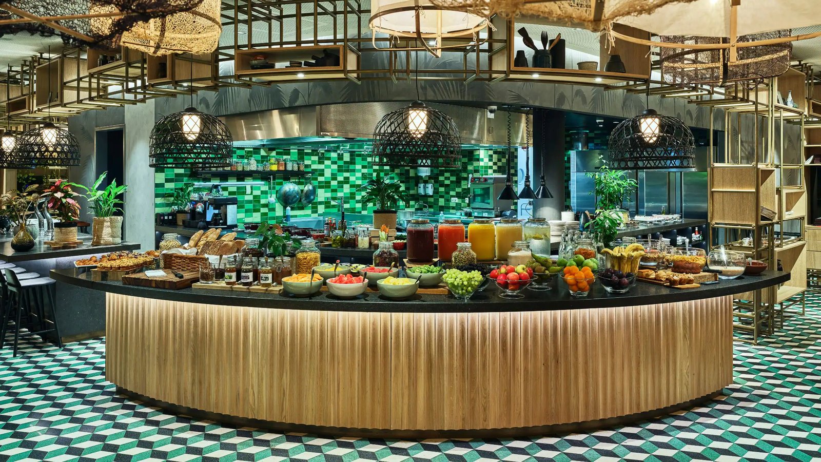 Hyatt Regency Amsterdam — eat & drink