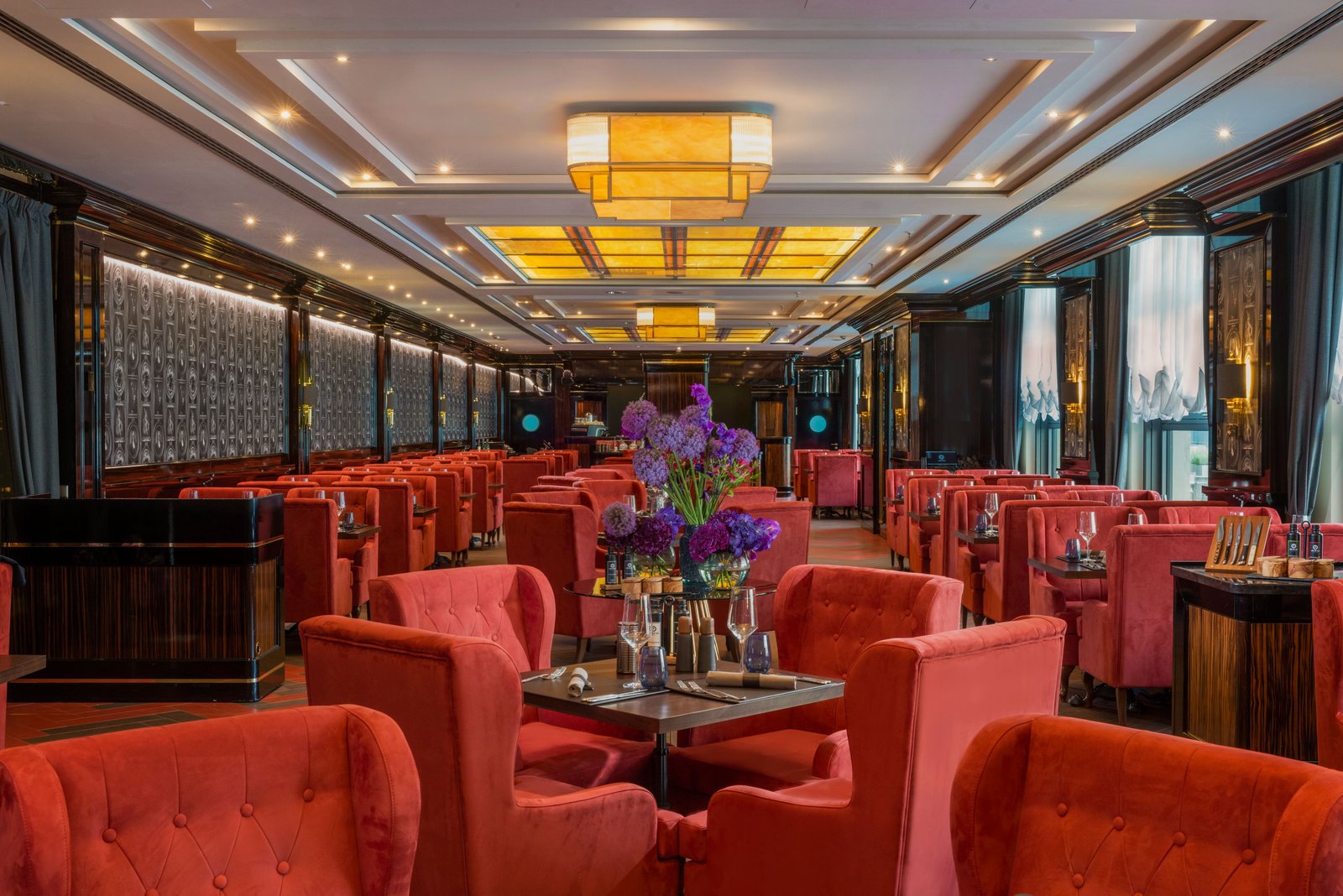 JW Marriott Hotel Berlin, at the table