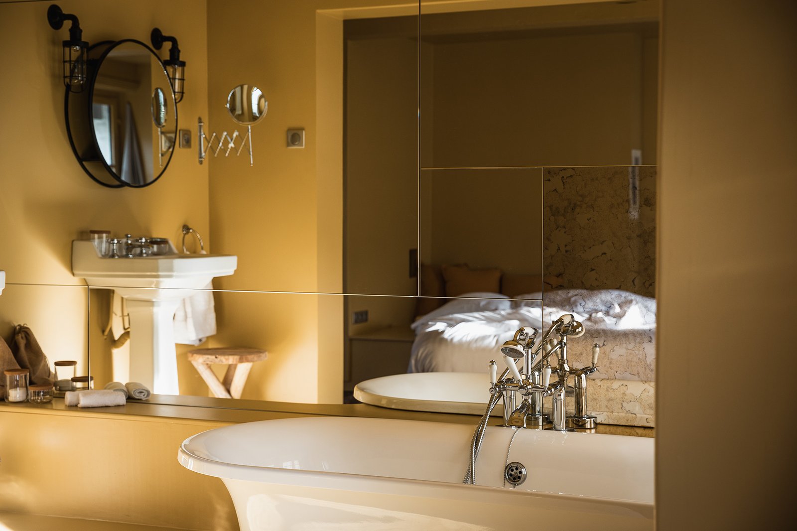 Pieux, rooms